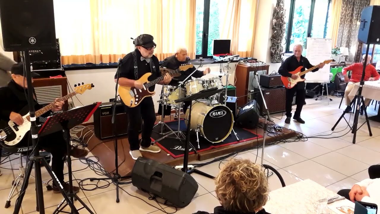 The Riders - Apache