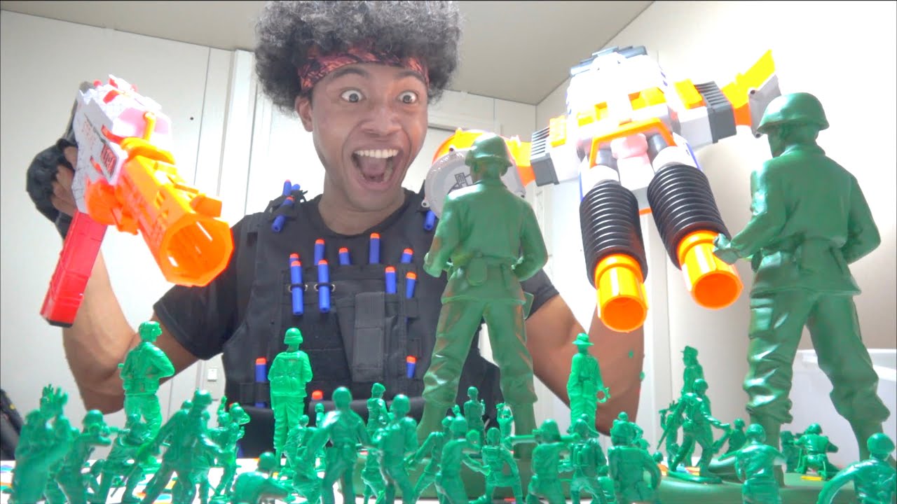 Nerf War: Green Soldiers グリーンアーミーメン緑の兵隊と戦ってみた