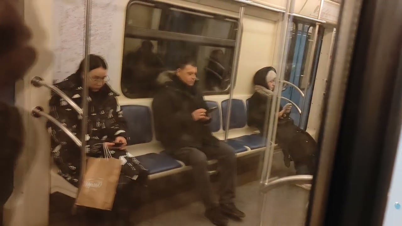 Дорога домой: Метро Новокосино - Метро Бунинская Аллея. 3 линии 2 пересадки 