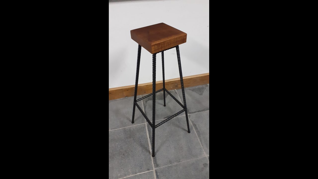 SILLA INDUSTRIAL O TABURETE ALTO TIPO INDUSTRIAL.  EN METAL Y MADERA. rustica!!!