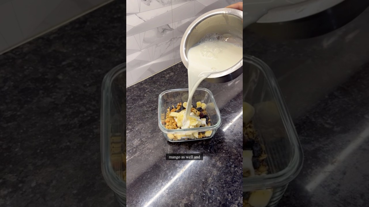 My muesli bowl recipe | everyday healthy breakfast idea | quick muesli bowl recipe Living in Pune