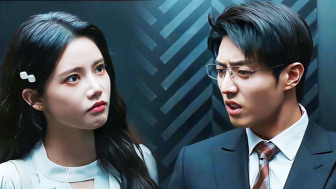 【MOVIE】💗灰姑娘和霸總上一秒還在吵架，下一秒竟意外穿越回十年前！這時灰姑娘才明白霸總有多愛她！ #drama #甜宠 #我在顶峰等你