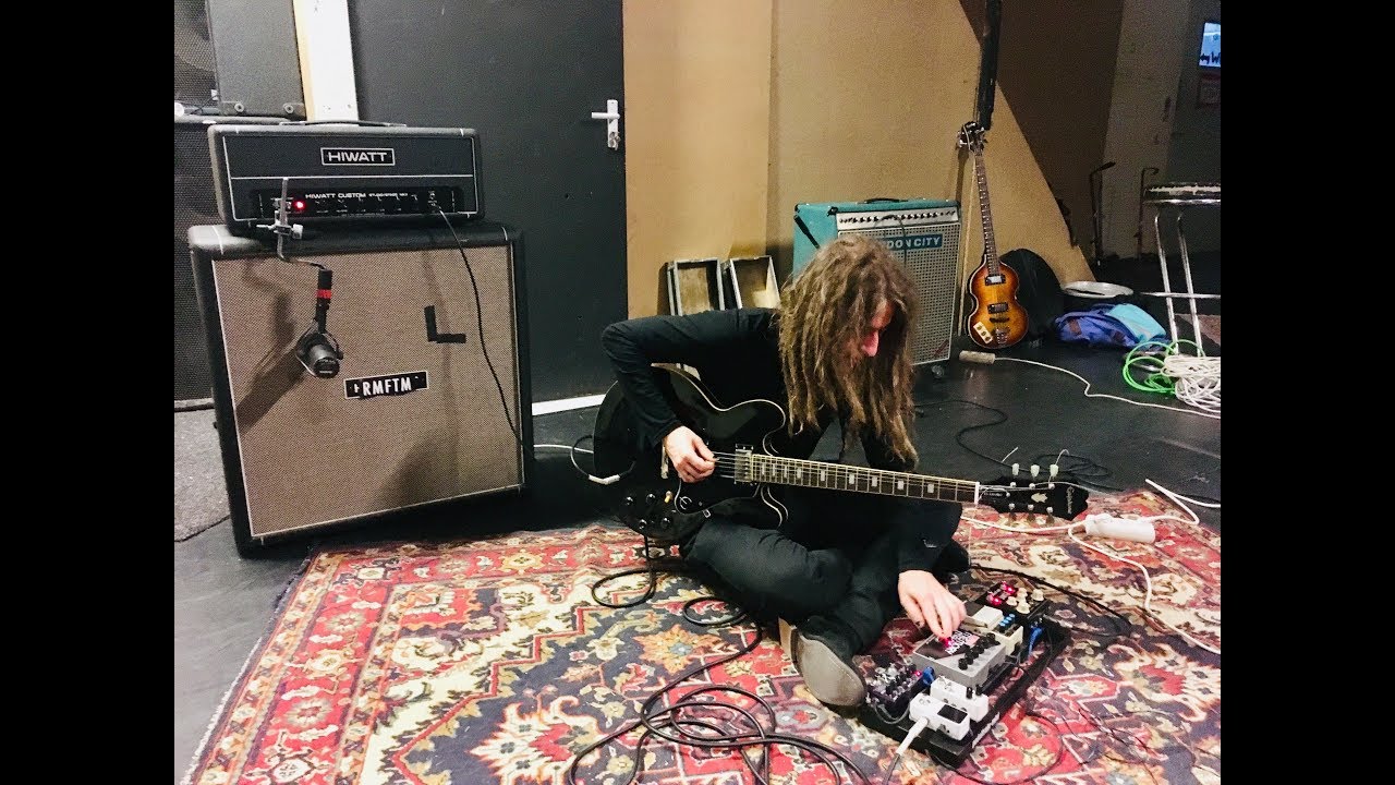 The Kundalini Genie - Live at Super Nova Studio