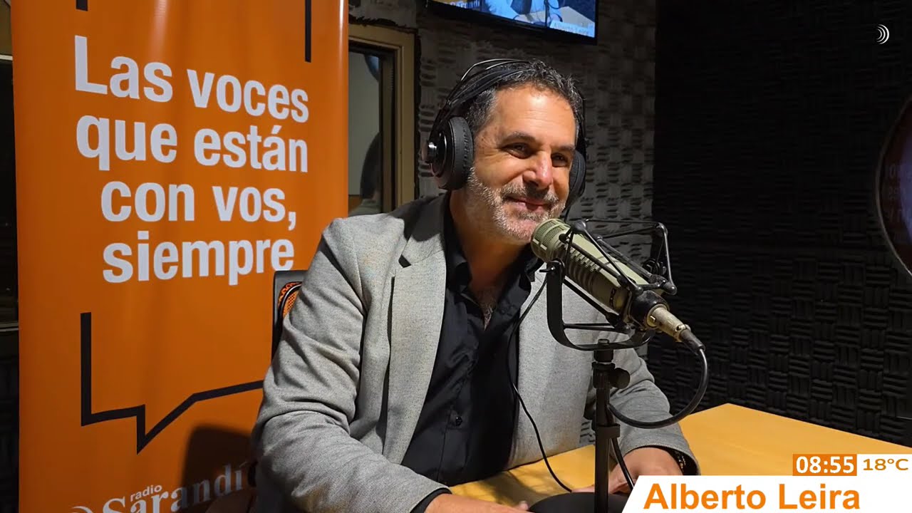 Alberto Leira, presidente de la Sociedad de Arquitectos del Uruguay, en Informativo Sarandí