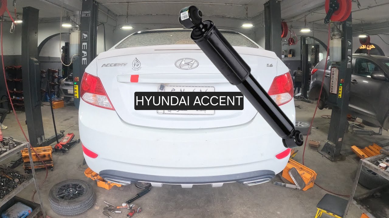 Reemplazo de amortiguador trasero ... Hyundai Accent 2012-2017 (especificaciones de torque)
