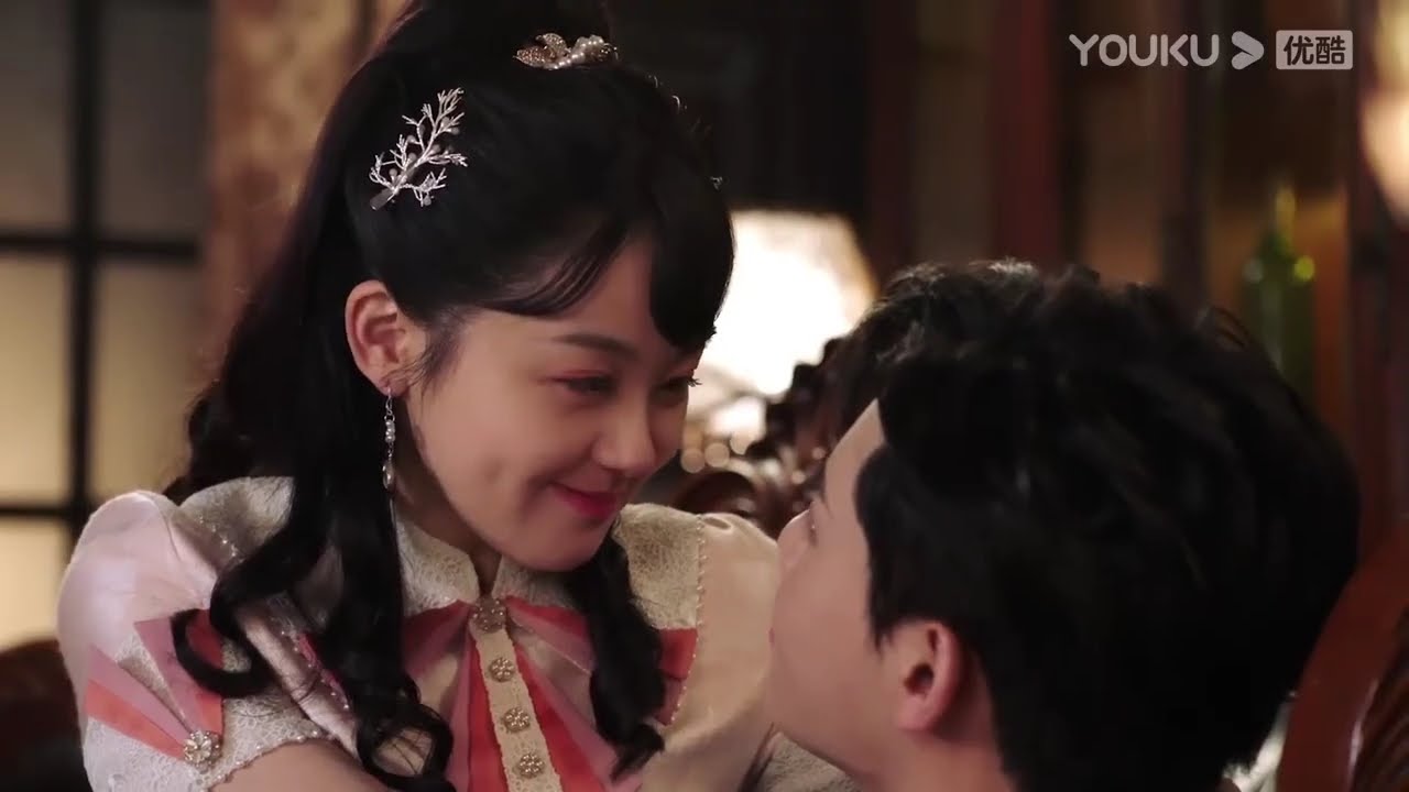 灰姑娘趁督军不注意，扑到他的身上，向他索要宠爱💖 Chinese Television Dramas#daigaozheng