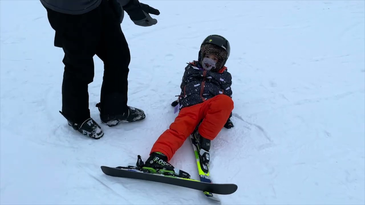 The kids learn to ski - 1/8/21