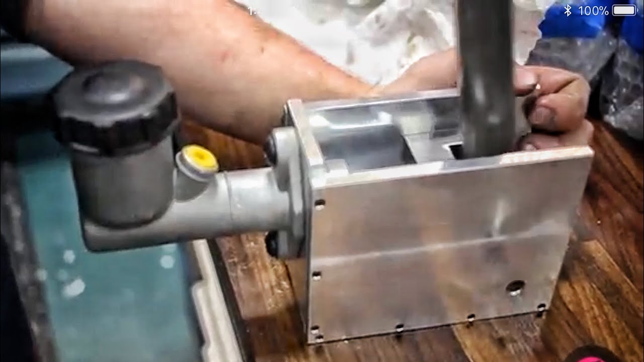 Building a Hydraulic Handbrake for the Drift Car!