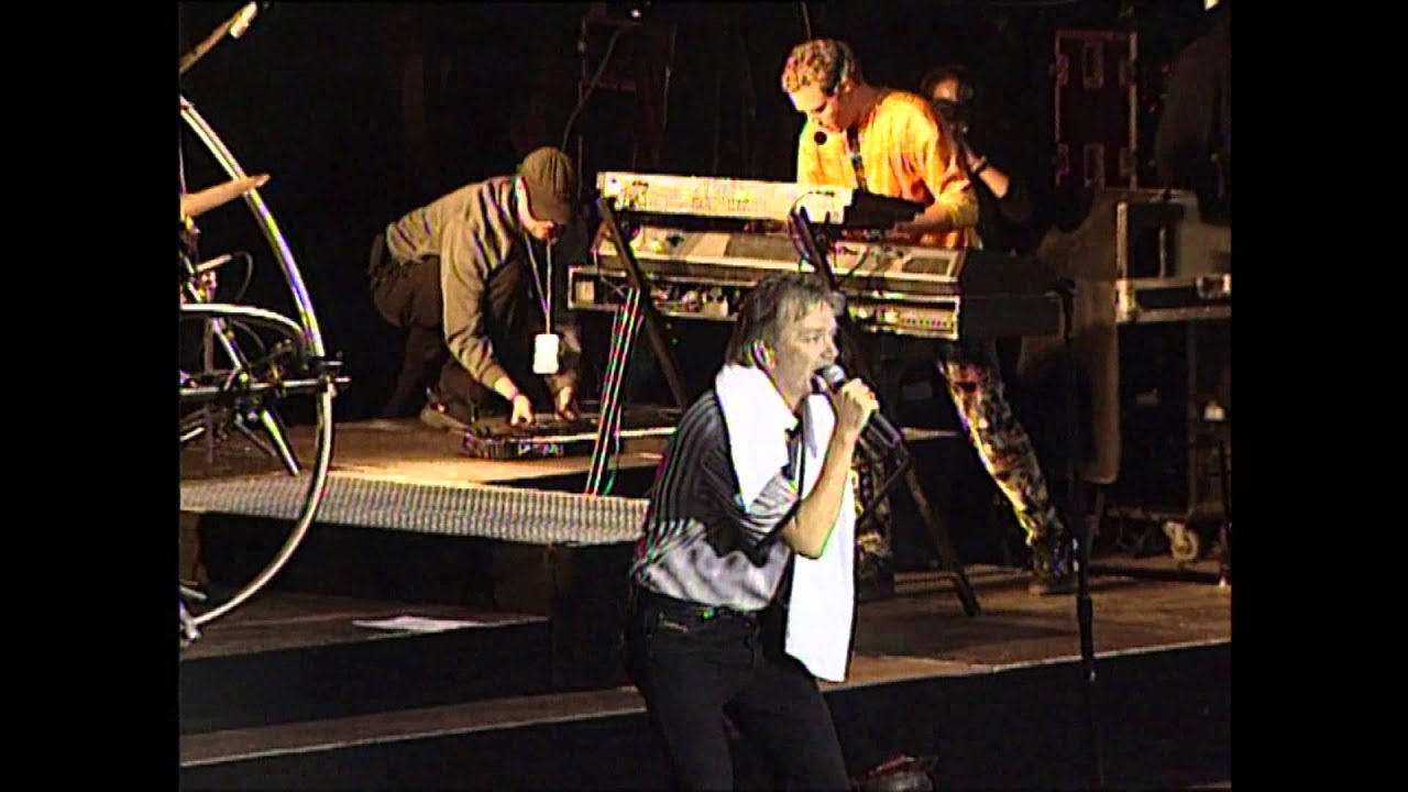 Lars Lilholt Band. Mikkel han var død. Smukfest 1999.