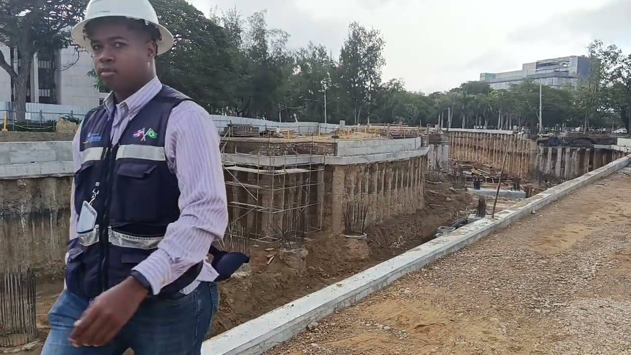 EL OTRO LADO DEL TÚNEL DEL MONORRIEL DE SANTIAGO RD 
