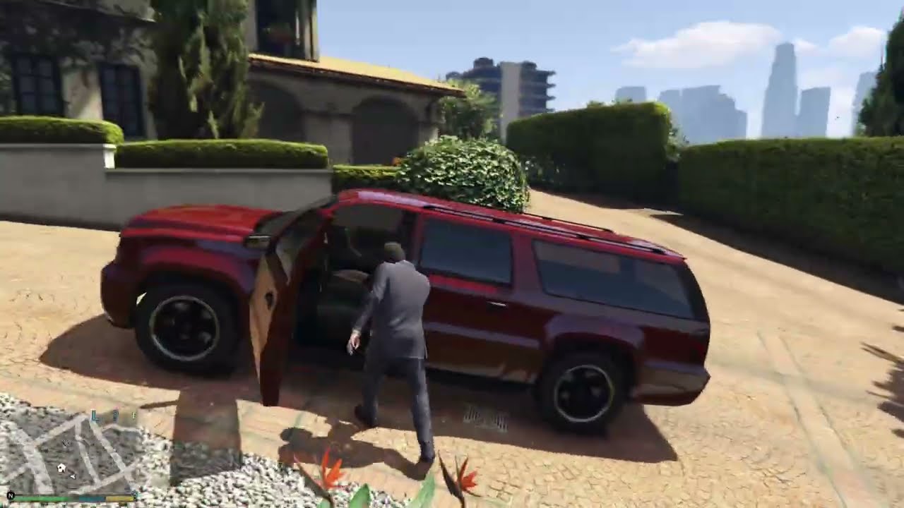 Michael sets a bomb in a phone | Voice Over | GTA V |