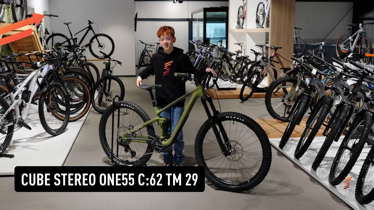 Lowkey ein krasses Bike! 😳 Toni mit dem CUBE STEREO ONE55 C:62 TM 29 bei Rad Sport Schmidt