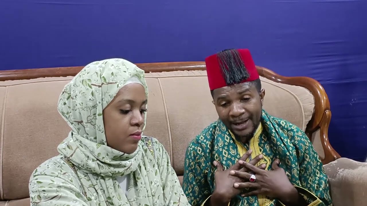 TOUCHE PAS MA FILLE: Moina Mtroumché Dahabou