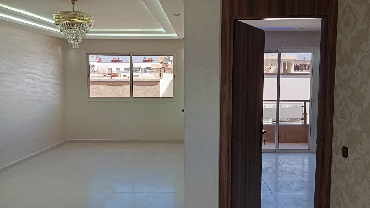 شقة للبيع في سيدي رحال 68 متر  0699828171