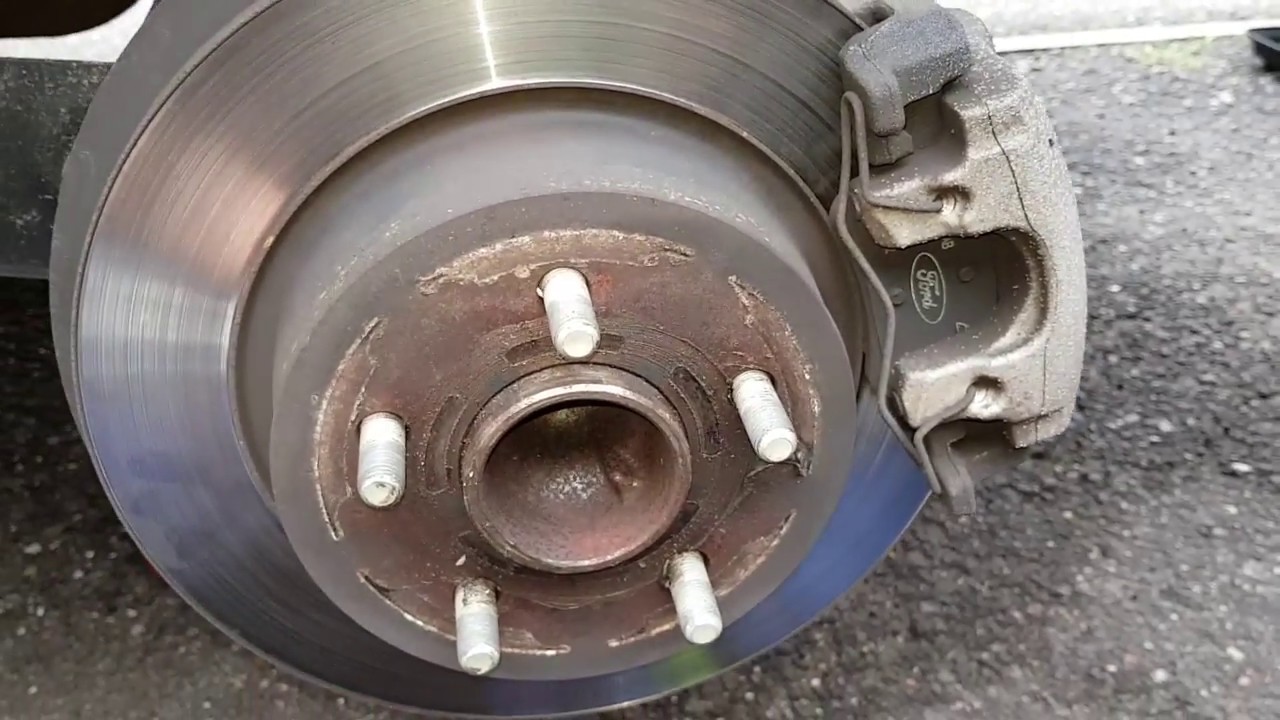 Ford Kuga Brake Pad Replacement 2014 MKII