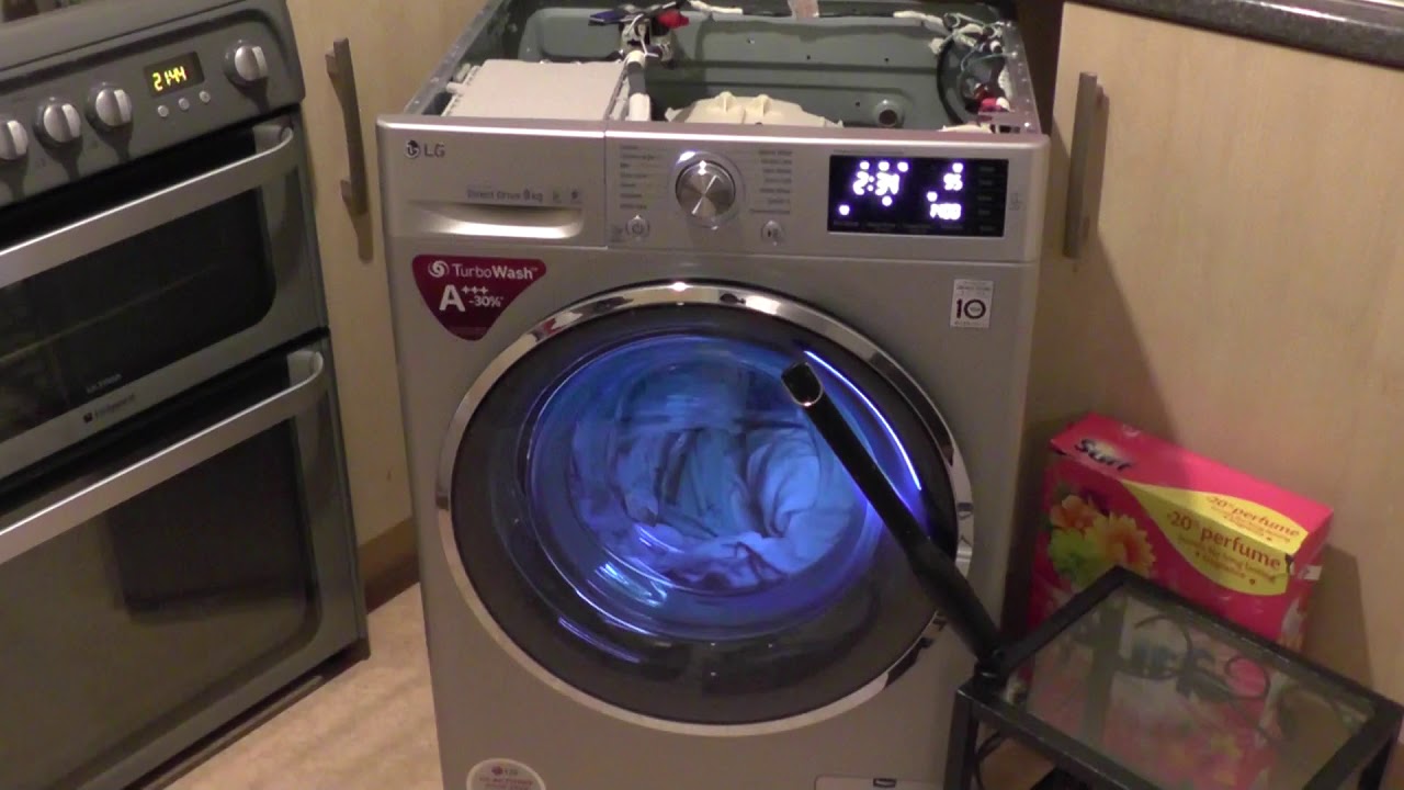LG 6 Motion Washer, Cottons 95 with Prewash and with the lid off 1/2