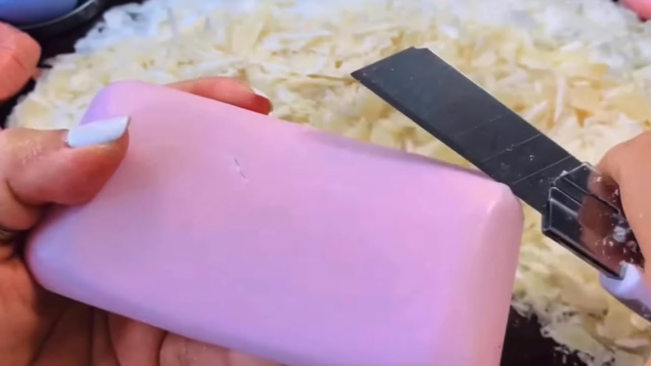 CUTTING BAR SOAPS: 🐽💞🤍