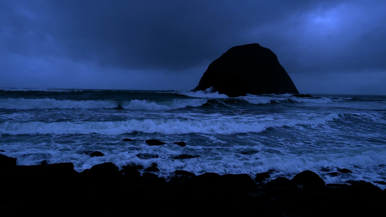 Deep Sleep Ocean Waves – Soothing Sounds for Calming the Mind & Insomnia Relief All Night