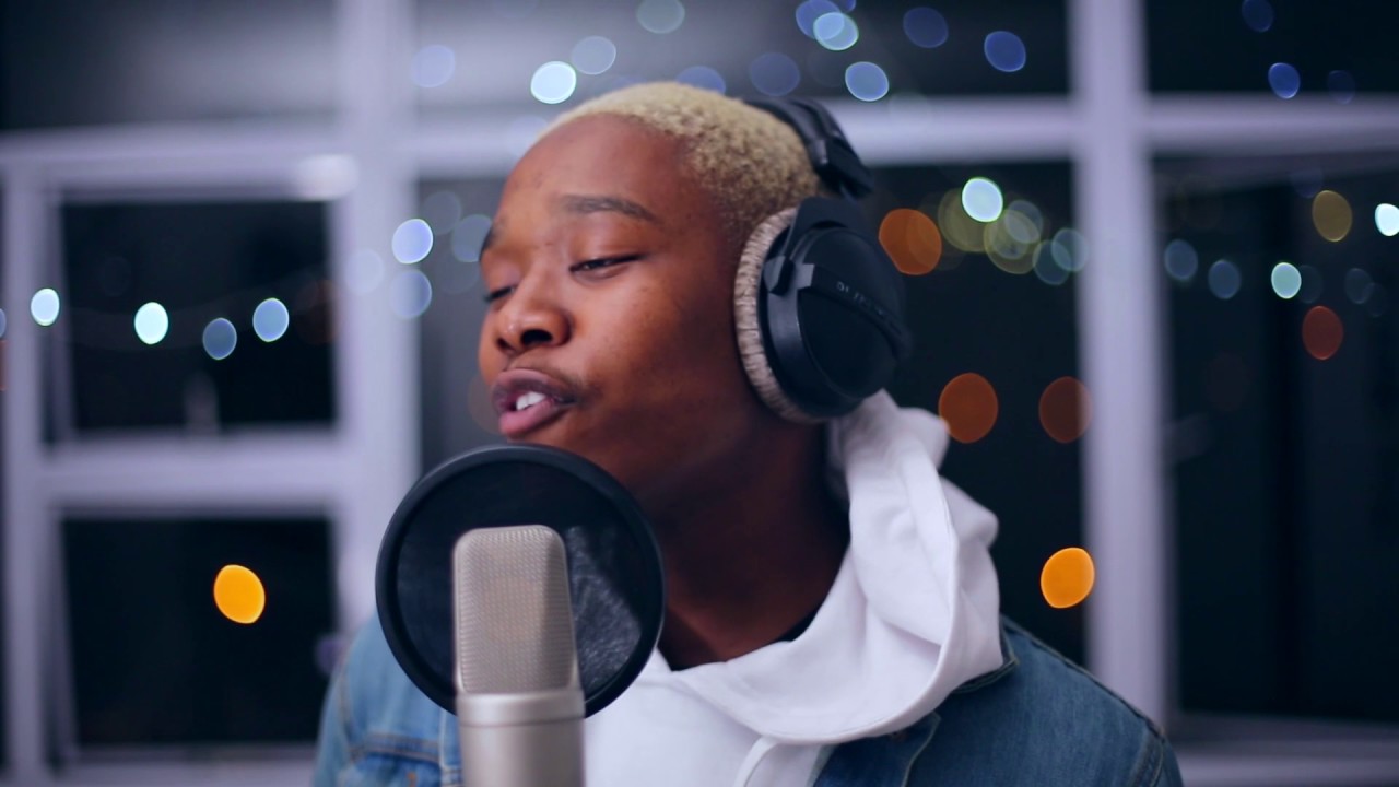 Langa Mavuso - Sunday Blues (Live) //UCT Live Room #05