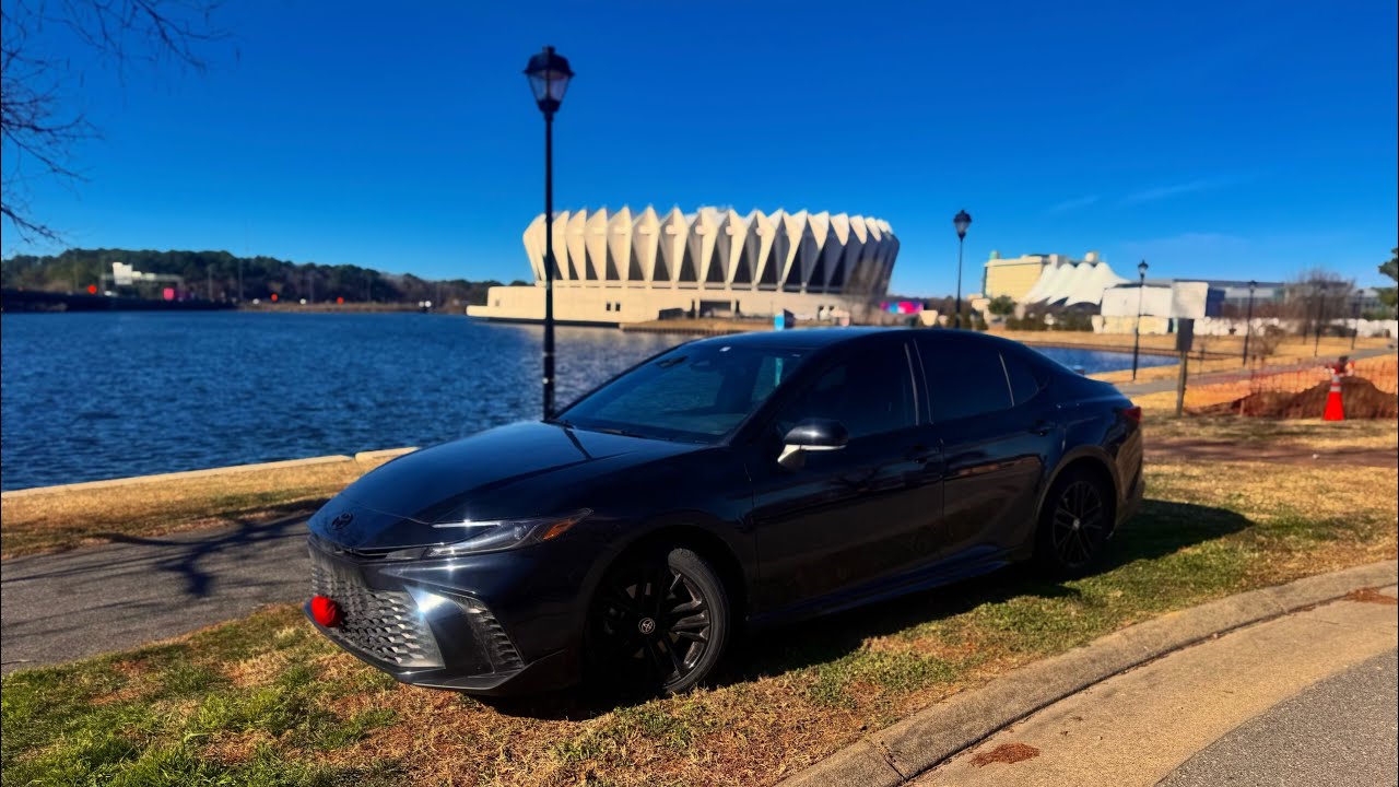 Видео с места событий ~ Поездка по городу в Хэмптоне, штат Вирджиния, на Toyota Camry SE AWD 2025...