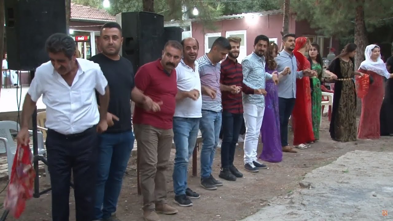 EKREM İSYANKAR DÜĞÜNÜ /MOMU HOCİ DÖKTÜRÜYOR KOMA SİLOPİ [Foto deniz silopi]