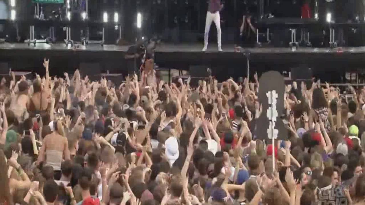 G-Eazy - One of them ( Live Lollapalooza 2016 )