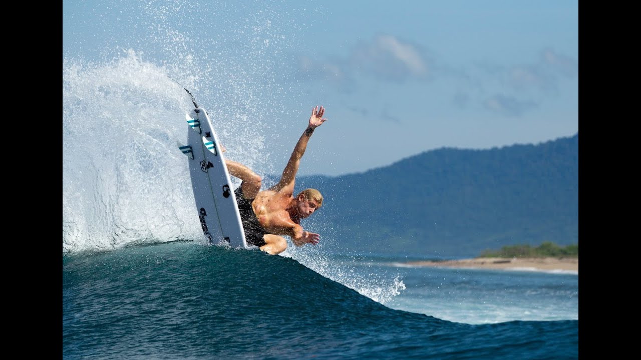 MICK FANNING - The Free Surfer, The World Champion.