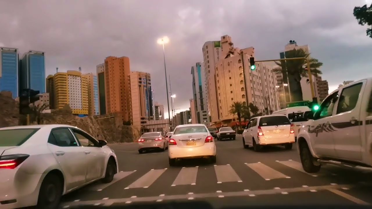صديقتي أصيبت بهوس التجميل عشان ترضي حبيبها.؟/. بس اللي صار لها أعظم مما توقعت..؟ 😱😭💔