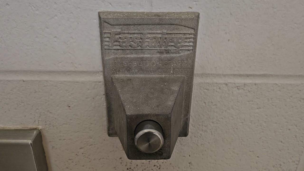 THE MOST TERRIFYING, WORST SOUNDING HAND DRYER EVER | Carpenter Park | Plano, TX