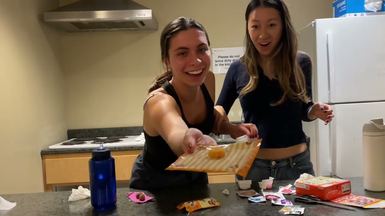 uni students make POPiN COOKiN! Japanese candy kit