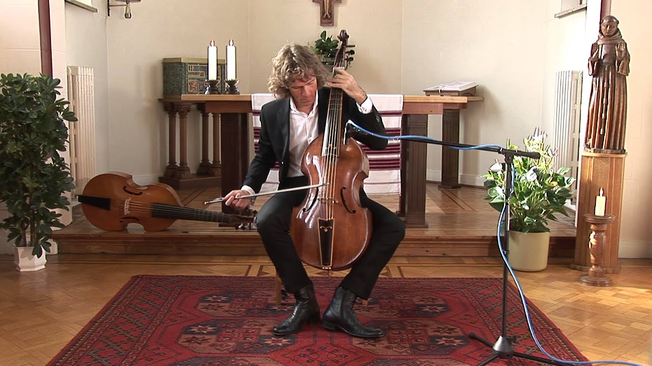 Tobias Hume: Captaine Hume's Pavan  (Ralph Rousseau)