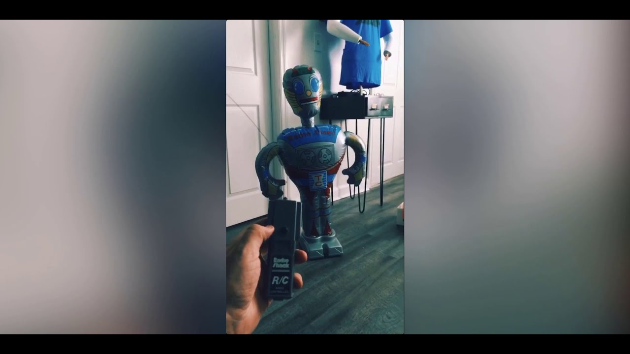 Radio Shack RC Robot 1982