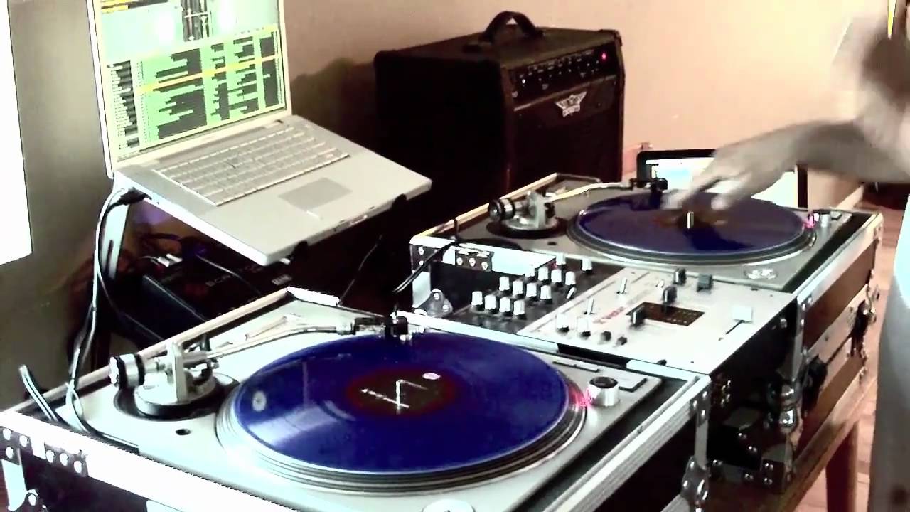 pause tapes (ac/dc vs nas)