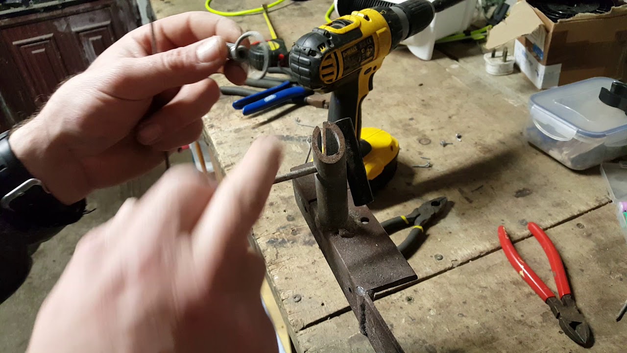 Making fox snare swivels