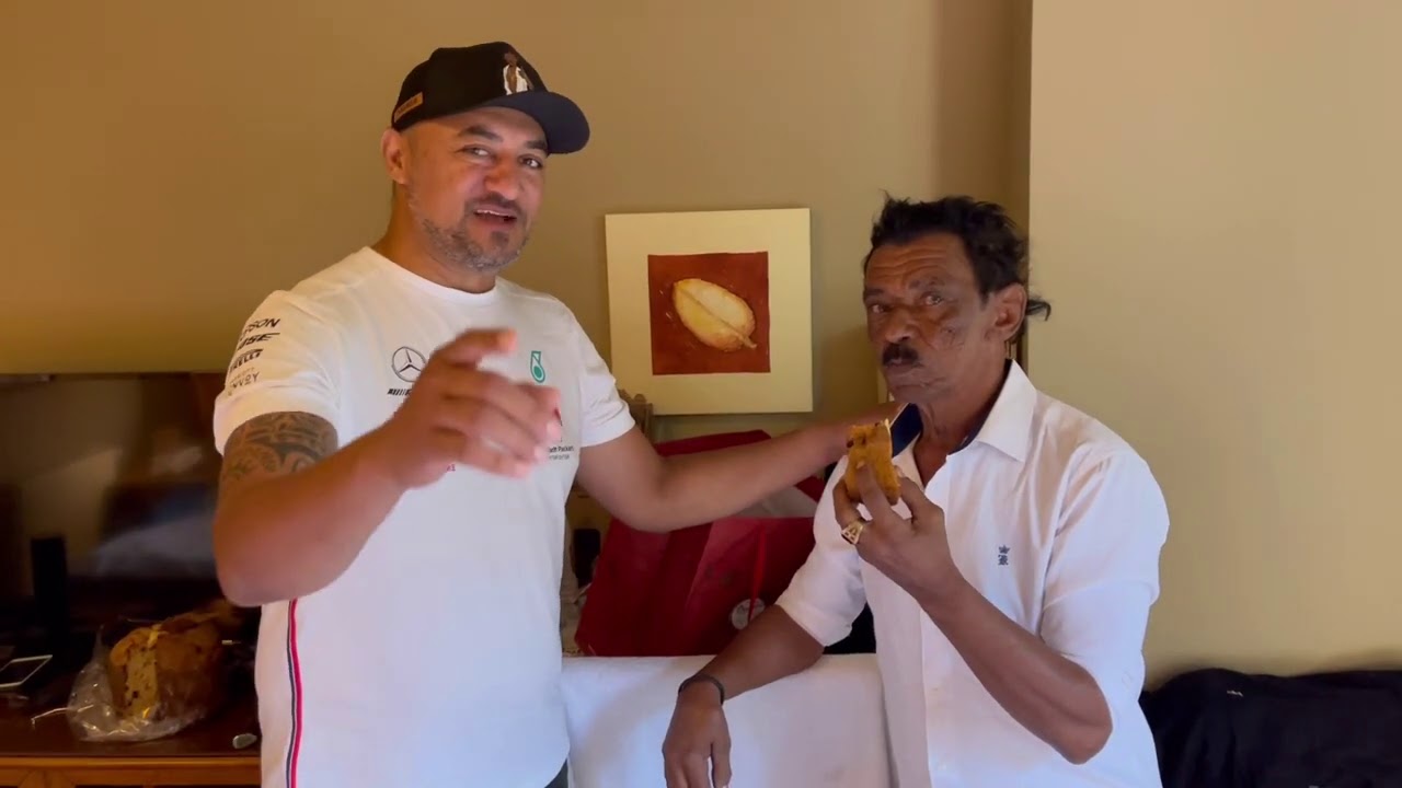 TIRINGA COME PANETONE PELA PRIMEIRA VEZ 😂😂 | NATAL COMÉDIA SELVAGEM ®