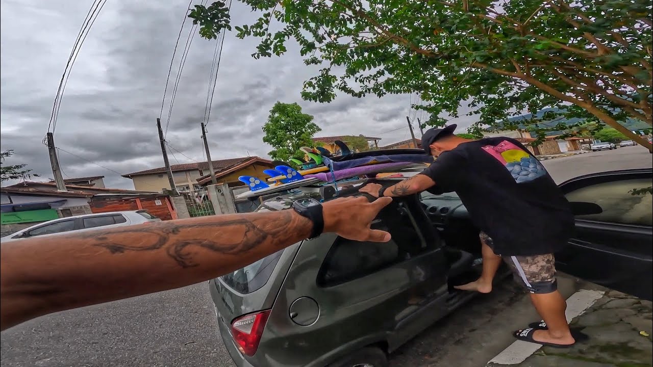 DIA DE SURF COM OS LOKO DA QUEBRADA EM UBATUBA | Surf Pov