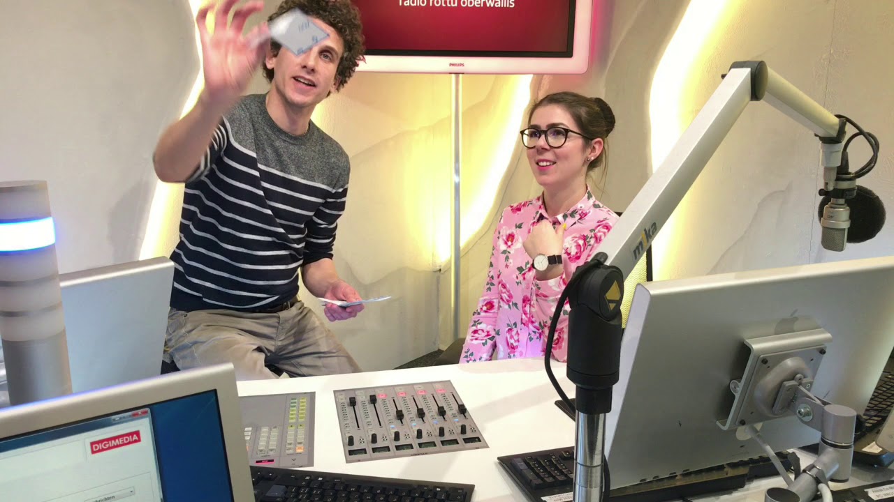 Lionel Dellberg zaubert im rro-Studio