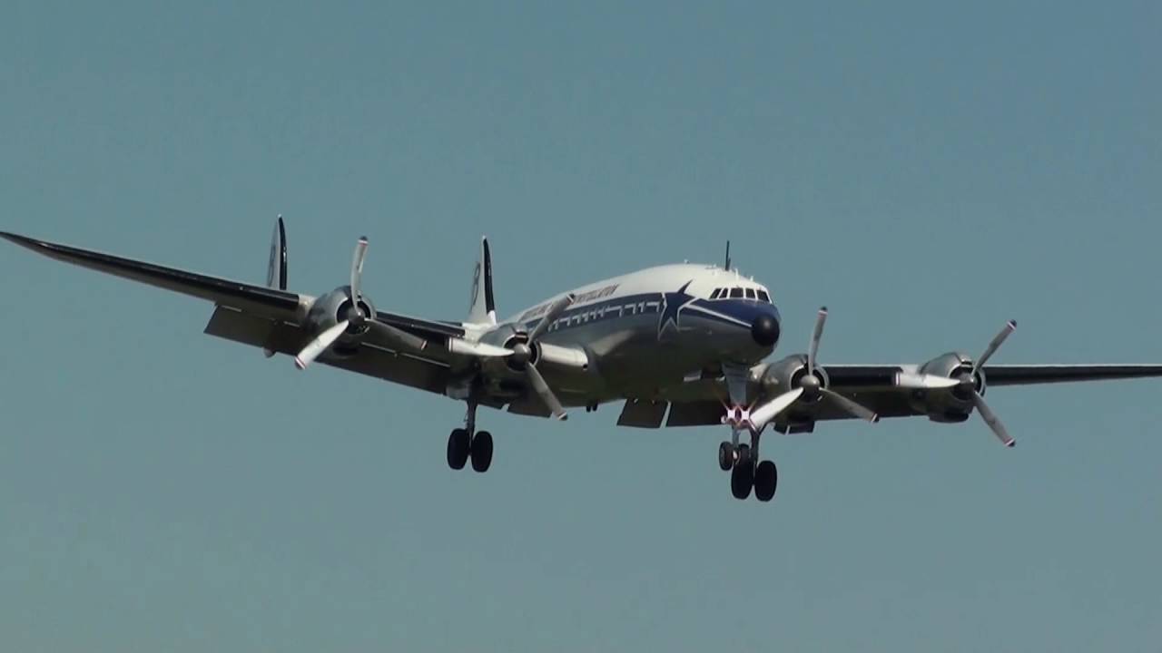 Lockheed Super Constellation 