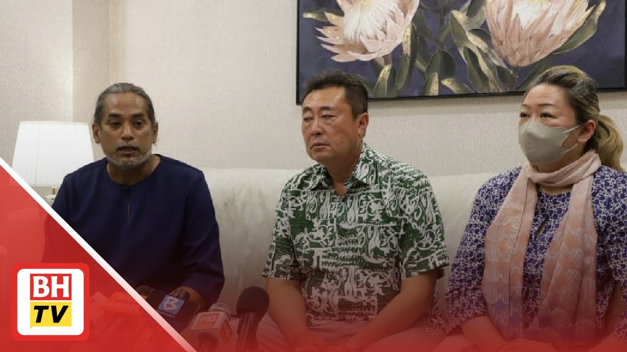 Penghormatan terakhir Pak Lah di Masjid Negara, dikebumikan di Makam Pahlawan
