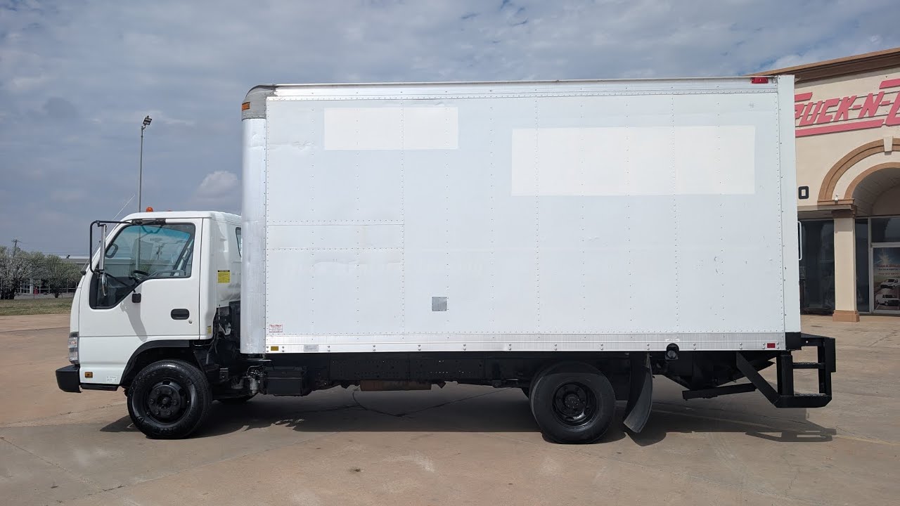 ISUZU NPR 2007 года выпуска - дизельный двигатель (до введения экологических норм), кузов 16 футо...