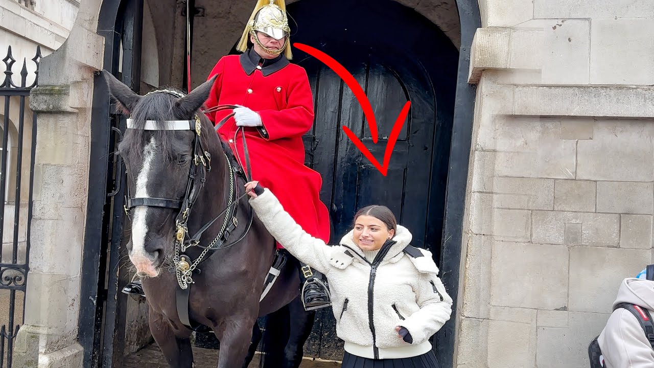 Get off the Reins, Get Offffffffffffff!