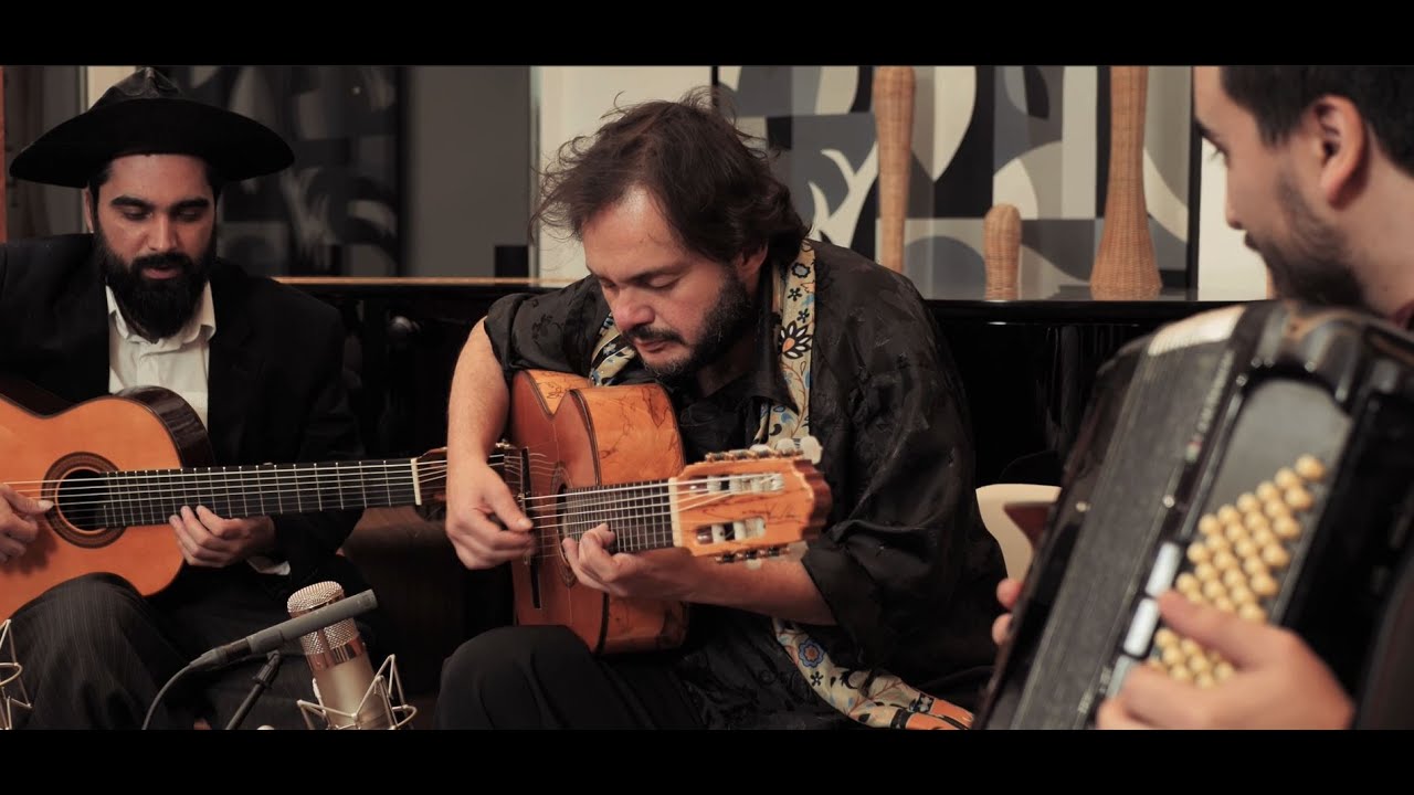 Yamandu Costa & Hermanos Guedes - El Arranque