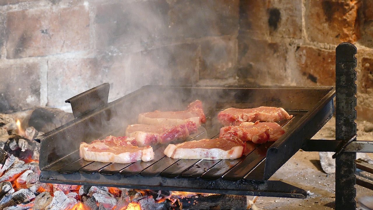 Roštilj za kojim je poludio cijeli svijet - II dio 4K