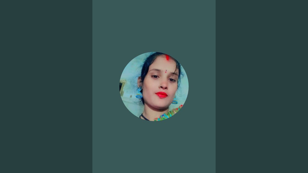 Nitu Kushwaha dancing  लाइव है!