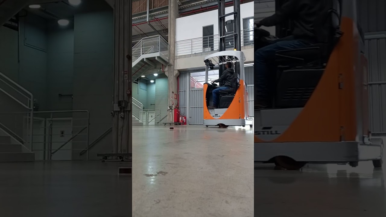 Dicas como operar Empilhadeira Elétrica Retrátil FMX-20 Still