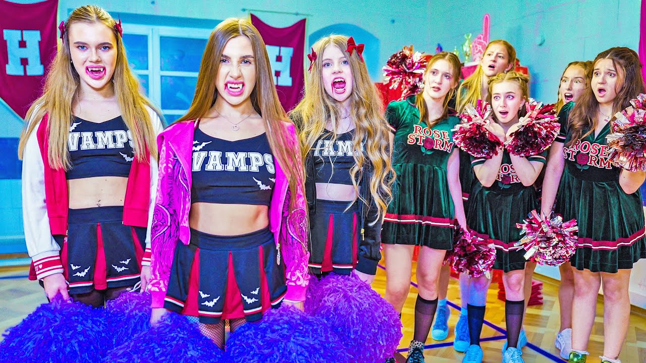 HOW WE BECAME VAMPIRES - THE WHOLE ROSE THORN SCHOOL IS AFRAID OF US!!!