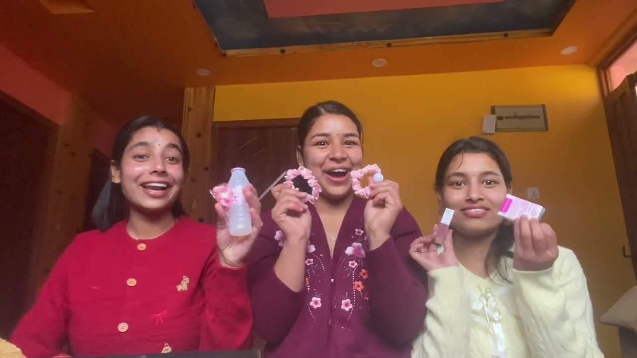 Colour gift exchange challenges with my sisters 👯‍♀️  Don’t forget to subscribe my channel🤭#fun#
