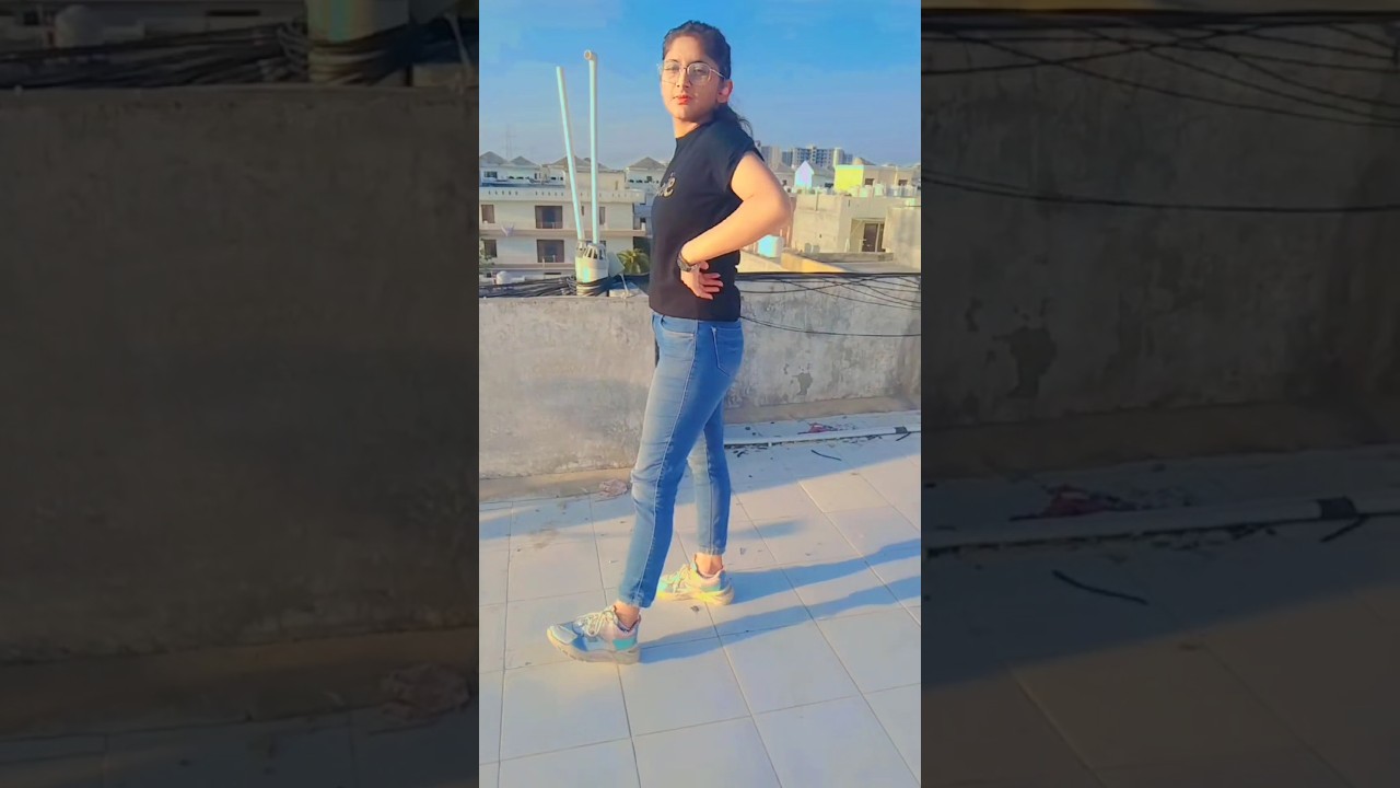 Meri 5.3 height 😉|| #rits_ladduu #youtube #shortsfeed #trending #viral #shorts