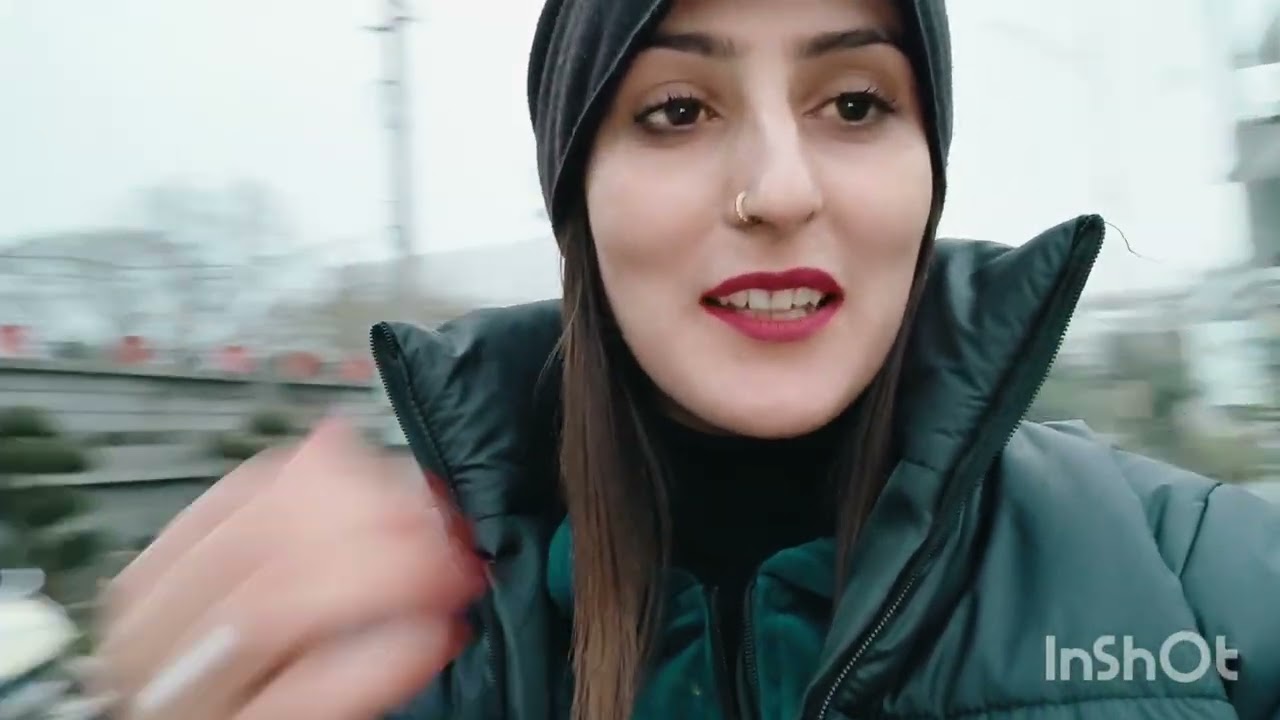 Hum log ja rhy markit or udr ho gayi ladi .vlog video ke chakker me