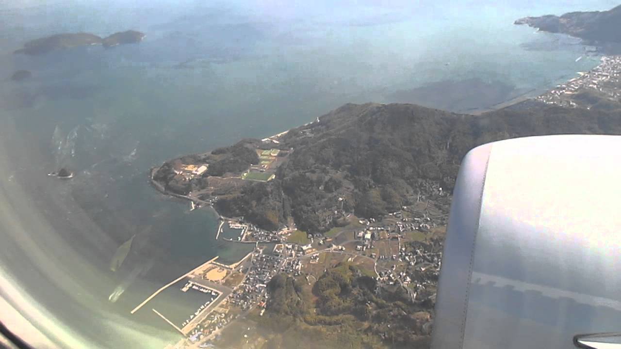 ANA　羽田～岩国錦帯橋空港　ランディング前の周防大島上空